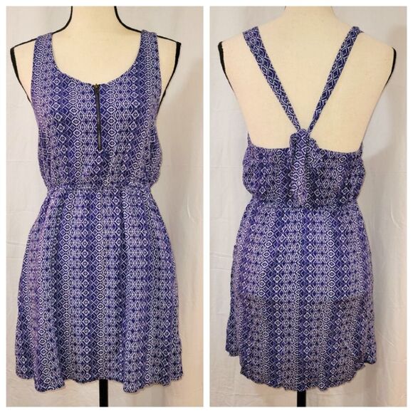 Forever 21 size medium blue boho pattern tie back dress - Picture 1 of 8